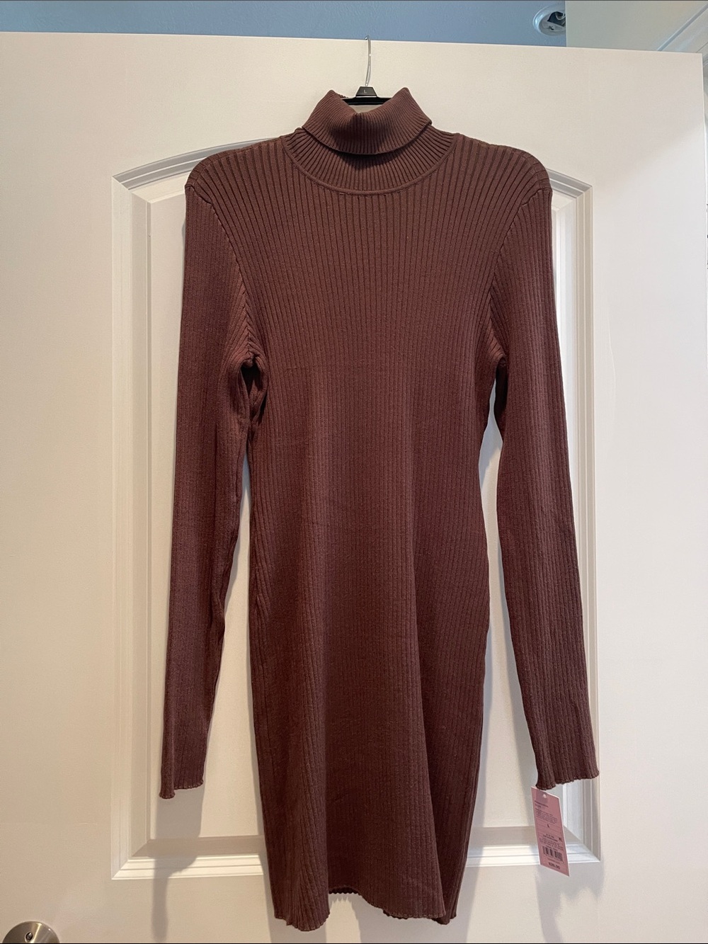 Ribbed Turtleneck Long-Sleeve Dress in Brown